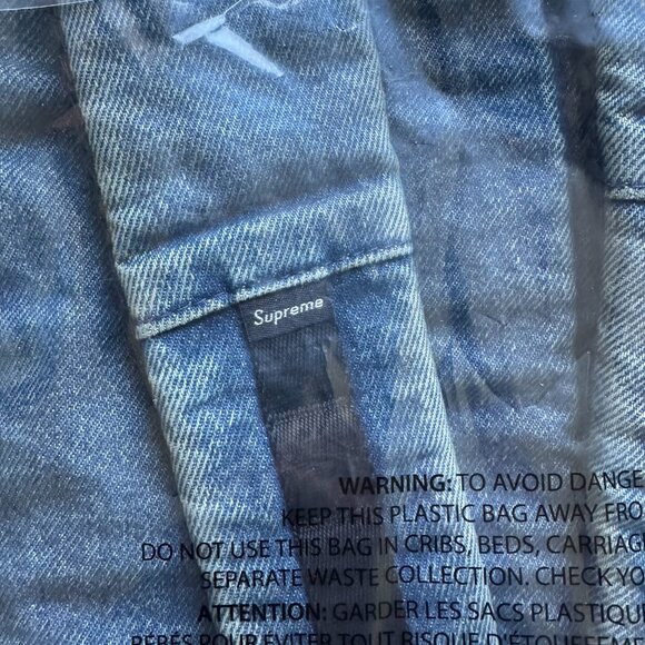 SOLD OUT authentic SUPREME FW25 ‘Washed Indigo’ DENIM BACKPACK OS - Picture 11 of 11